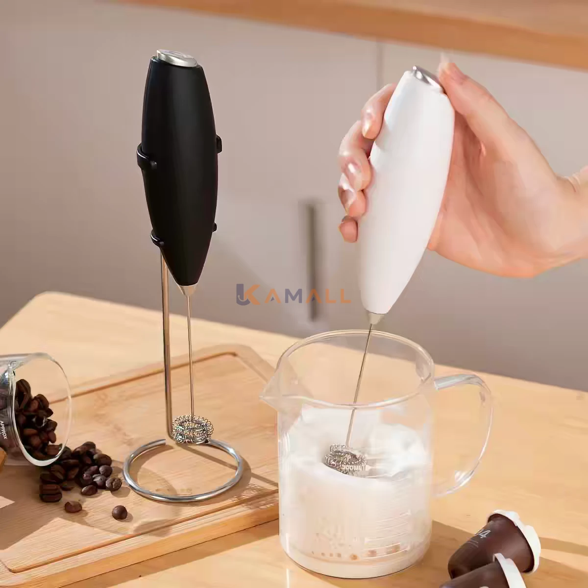 Mousseur à lait électrique à piles avec support
