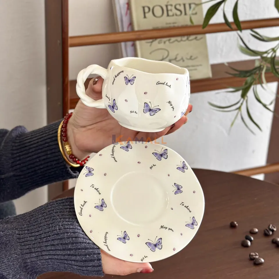 Tasse et sous tasse en céramique – Service a cafe ou a the