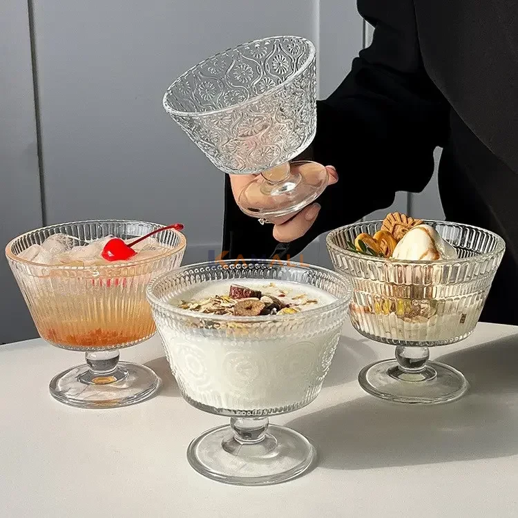 Bol en Verre carrée avec Pied en Plastique– Coupe Élégante pour Desserts, Fruits et Présentation