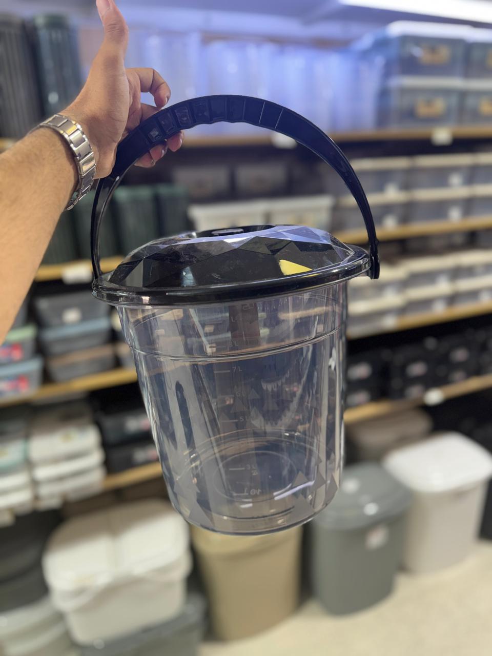 Seau Noir en Plastique 10 L – Seau Résistant pour Nettoyage et Usage Domestique