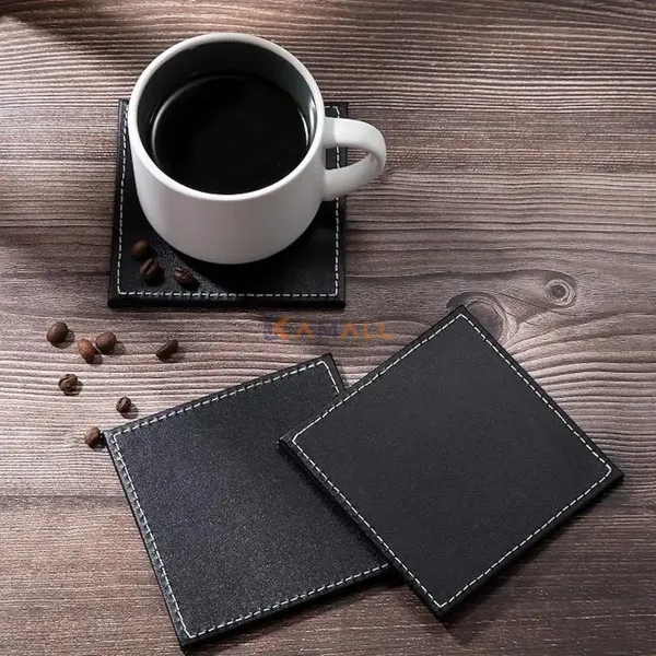 Set de 4 sous-tasses en cuir